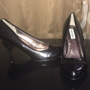 Black woman shoes from Steve Madden